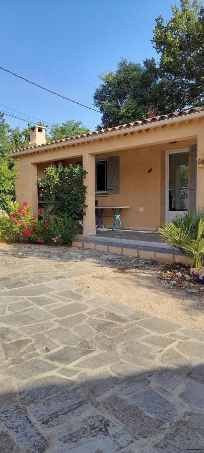 דירות Garéoult Pavillon Independant 45M2 4 Personnes מראה חיצוני תמונה